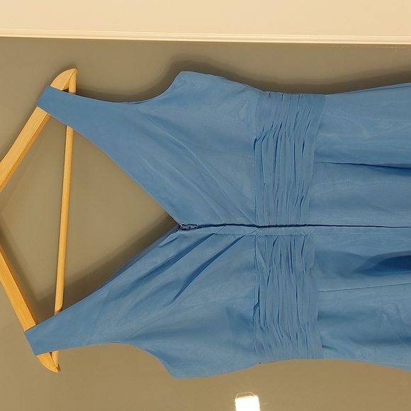 Mari Lee Dress - Picture 3 of 7